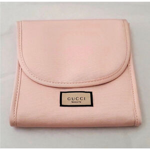 GUCCI | NWOT Pink Floral Cosmetic Bag One Size